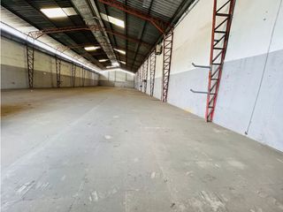 Foto 9 de Durán, Galpón en Renta, 700m2, 1 Ambientes