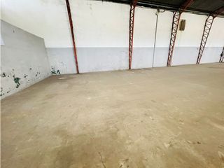 Foto 18 de Durán, Galpón en Renta, 700m2, 1 Ambientes