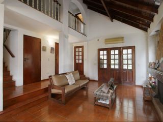 Foto 5 de VENTA OPORTUNIDAD Casa de 4 Amb. Country Aranjuez
