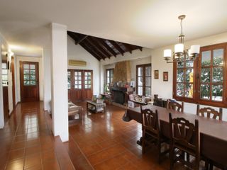 Foto 6 de VENTA OPORTUNIDAD Casa de 4 Amb. Country Aranjuez