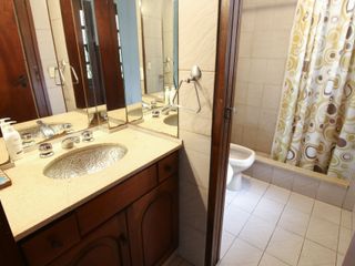 Foto 12 de VENTA OPORTUNIDAD Casa de 4 Amb. Country Aranjuez