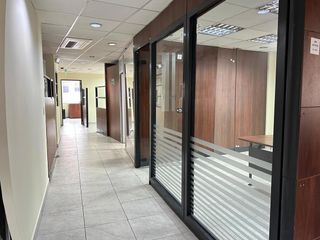 Foto 26 de REPÚBLICA DEL SALVADOR EDIFICIO CORPORATIVO ARRIENDO OFICINA 350,58m2