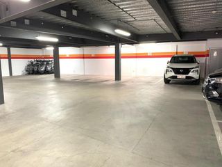 Foto 48 de REPÚBLICA DEL SALVADOR EDIFICIO CORPORATIVO ARRIENDO OFICINA 350,58m2