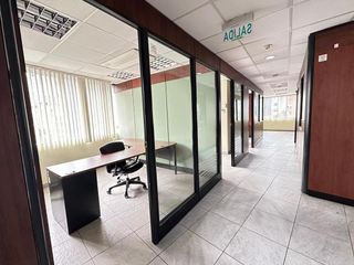 Foto 43 de REPÚBLICA DEL SALVADOR EDIFICIO CORPORATIVO ARRIENDO OFICINA 350,58m2