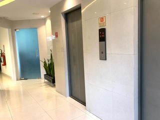 Foto 9 de REPÚBLICA DEL SALVADOR EDIFICIO CORPORATIVO ARRIENDO OFICINA 350,58m2