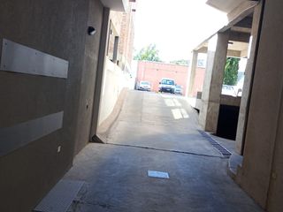 Foto 3 de Cochera céntrica en alquiler