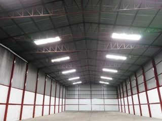 Foto 1 de SE ALQUILA BODEGA 750m2- VIA DURAN YAGUACHI