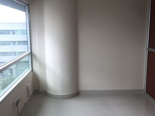 Foto 2 de OFICINA EN ALQUILER 112M2 PARQUE EMPRESARIAL COLÓN-GUAYAQUIL.ECUADOR
