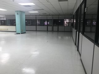 Foto 5 de AMPLIA OFICINA EN ALQUILER 1.000M2 - SUR DE GUAYAQUIL.
