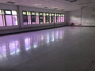 Foto 4 de ELEGANTE OFICINA 2.000M2 EN ALQUILER - SUR DE GUAYAQUIL.
