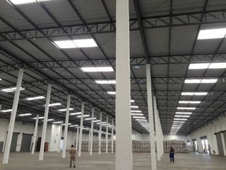 Foto 5 de Bodega en alquiler 250m²-Dentro de Parque Industrial, Vía Durán-Tambo km4
