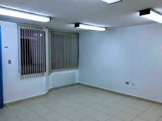 Foto 5 de ALQUILER BODEGA INDEPENDIENTE 510M2 NORTE DE QUITO.