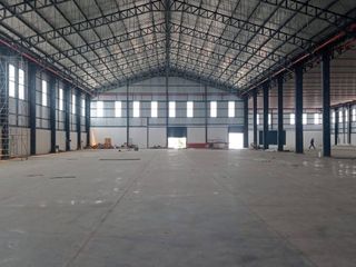 Foto 9 de En alquiler bodega 1.000m² - en Centro logístico - Cuenca, Prov. Azuay