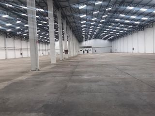 Foto 1 de Alquiler de bodega Complejo LA MANCHA 6.250m2 - Norte de Quito - Pifo.
