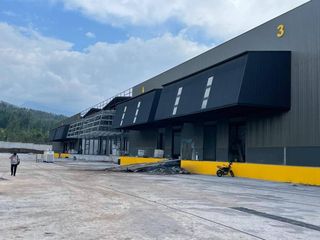 Foto 4 de En alquiler - Venta Ofibodega 2210m2-dentro de Parque industrial Pifo Quito