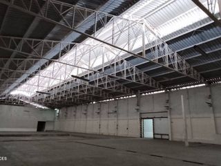 Foto 9 de VENTA COMPLEJO BODEGA 12.450M2 CON CÁMARA DE FRIO Y OFICINAS GUAYAQUIL