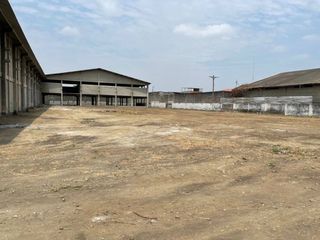 Foto 13 de VENTA COMPLEJO BODEGA 12.450M2 CON CÁMARA DE FRIO Y OFICINAS GUAYAQUIL