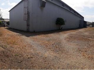 Foto 3 de Venta terreno 9500m2 con bodega industrial 3000m2- Vía a Daule- Guayaquil