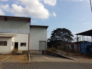 Foto 1 de Venta terreno 9500m2 con bodega industrial 3000m2- Vía a Daule- Guayaquil