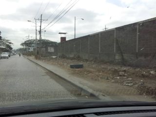 Foto 7 de Venta terreno 9500m2 con bodega industrial 3000m2- Vía a Daule- Guayaquil