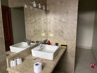 Foto 9 de Alquiler casa ideal para oficina Barrio Centenario 734m2- Guayaquil