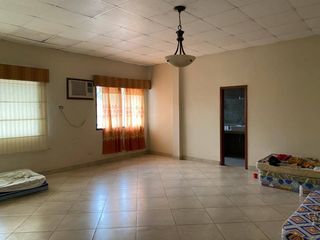 Foto 4 de Alquiler casa ideal para oficina Barrio Centenario 734m2- Guayaquil