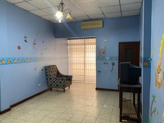 Foto 7 de Alquiler casa ideal para oficina Barrio Centenario 734m2- Guayaquil