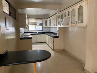 Foto 2 de Alquiler casa ideal para oficina Barrio Centenario 734m2- Guayaquil