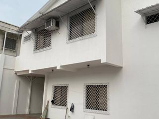 Foto 10 de Alquiler casa ideal para oficina Barrio Centenario 734m2- Guayaquil