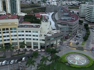 Foto 1 de EN ALQUILER OFICINA 754.12 M2- PARQUE EMPRESARIAL COLÓN- NORTE DE GYE