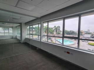 Foto 5 de OFICINA EN ALQUILER 549 M2- PARQUE EMPRESARIAL COLÓN- NORTE DE GYE
