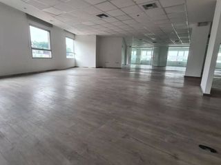 Foto 1 de OFICINA EN ALQUILER 549 M2- PARQUE EMPRESARIAL COLÓN- NORTE DE GYE