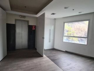 Foto 7 de OFICINA EN ALQUILER 549 M2- PARQUE EMPRESARIAL COLÓN- NORTE DE GYE