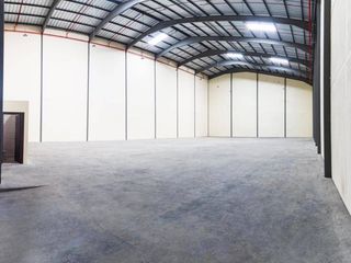 Foto 1 de ALQUILER BODEGA INDUSTRIAL 1440M2 - EN COMPLEJO - DURÁN