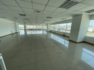 Foto 2 de EN ALQUILER OFICINA 460.99M2- PARQUE EMPRESARIAL COLÓN- NORTE DE GYE