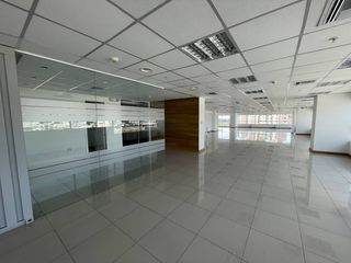 Foto 1 de EN ALQUILER OFICINA 460.99M2- PARQUE EMPRESARIAL COLÓN- NORTE DE GYE