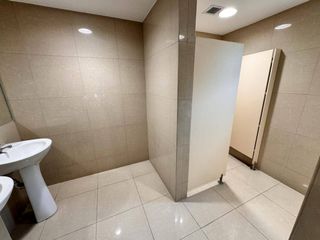 Foto 9 de EN ALQUILER OFICINA 549,20M2- PARQUE EMPRESARIAL COLÓN- NORTE DE GYE