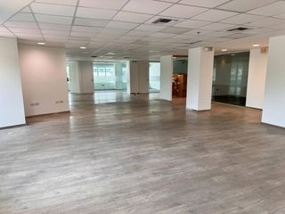 Foto 3 de EN ALQUILER OFICINA 549,20M2- PARQUE EMPRESARIAL COLÓN- NORTE DE GYE