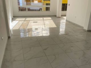 Foto 3 de EN ALQUILER OFICINA/LOCAL COMERCIAL 36M2 - SECTOR: EL VALLE, CUENCA - AZUAY