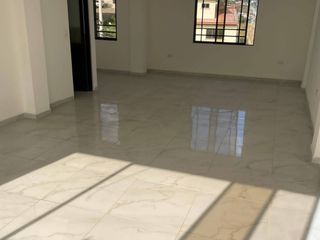 Foto 4 de EN ALQUILER OFICINA/LOCAL COMERCIAL 36M2 - SECTOR: EL VALLE, CUENCA - AZUAY