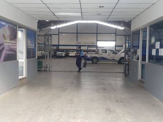 Foto 5 de En venta propiedad comercial 1250m2- Local con bodegas - Vía a Daule