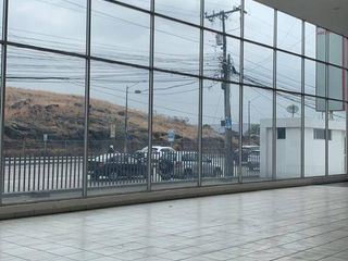 Foto 1 de Alquiler local comercial ideal showroom 2500m2- Av. Juan Tanca Marengo