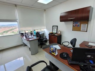 Foto 2 de Oficina alquiler 49m2, Edif. River Plaza- Av. León Febres Cordero