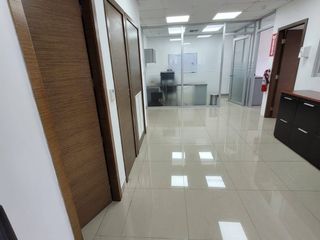 Foto 7 de Oficina alquiler 49m2, Edif. River Plaza- Av. León Febres Cordero