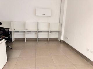 Foto 2 de Oficina en alquiler 260m² - Planta alta - Av. Juan Tanca Marengo -Guayaquil