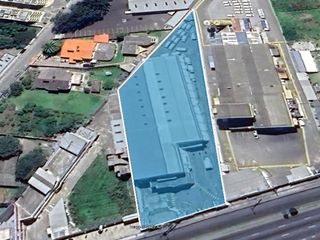 Foto 1 de Alquiler bodega industrial 2000m2 con oficinas, Carapungo, Quito, Ecuador
