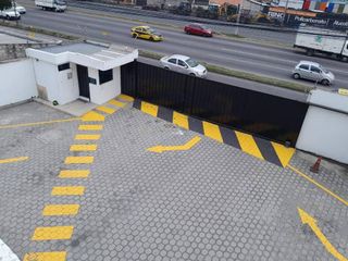 Foto 6 de Alquiler bodega industrial 2000m2 con oficinas, Carapungo, Quito, Ecuador