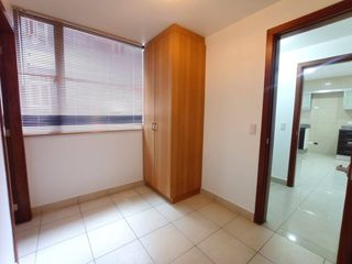 Foto 14 de Arriendo departamento de 170 m2 con balcón en el Quito Tenis