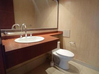 Foto 8 de Arriendo departamento de 170 m2 con balcón en el Quito Tenis
