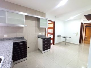 Foto 6 de Arriendo departamento de 170 m2 con balcón en el Quito Tenis